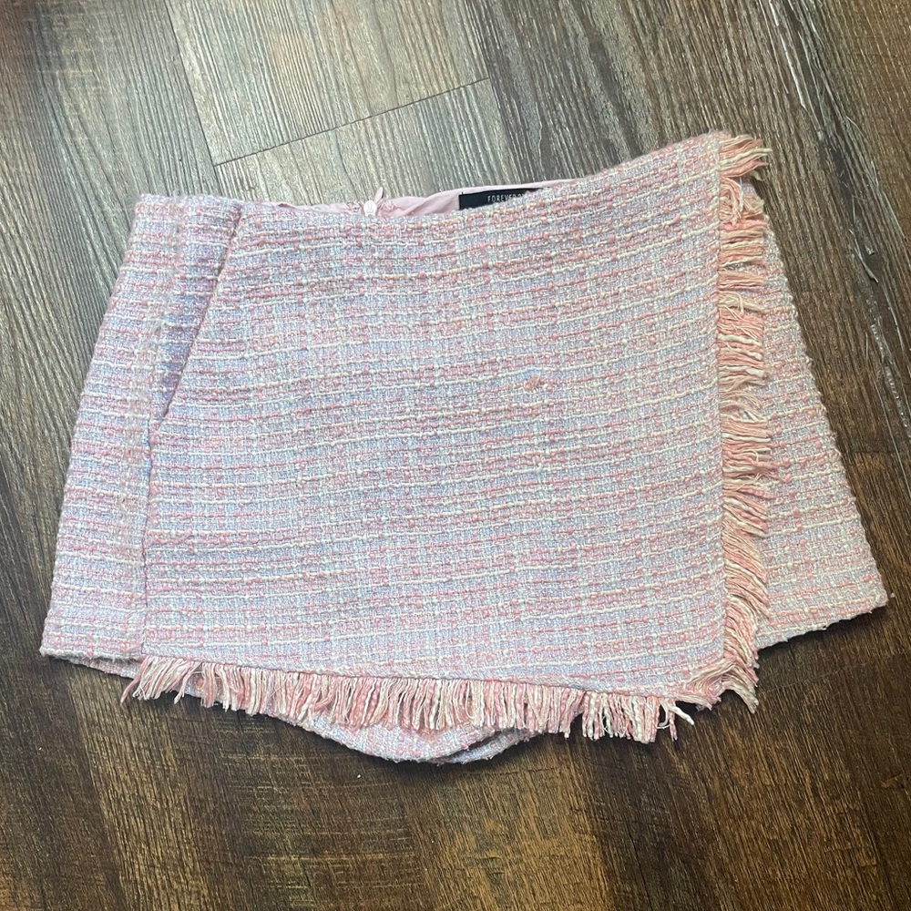 Forever 21 Pink Fringe Tweed Skort Size Medium Y2K Schoolgirl Skirt Womens